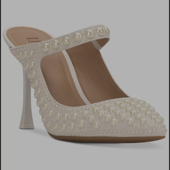 INC International Concepts Pumps - Picture 2 of 7